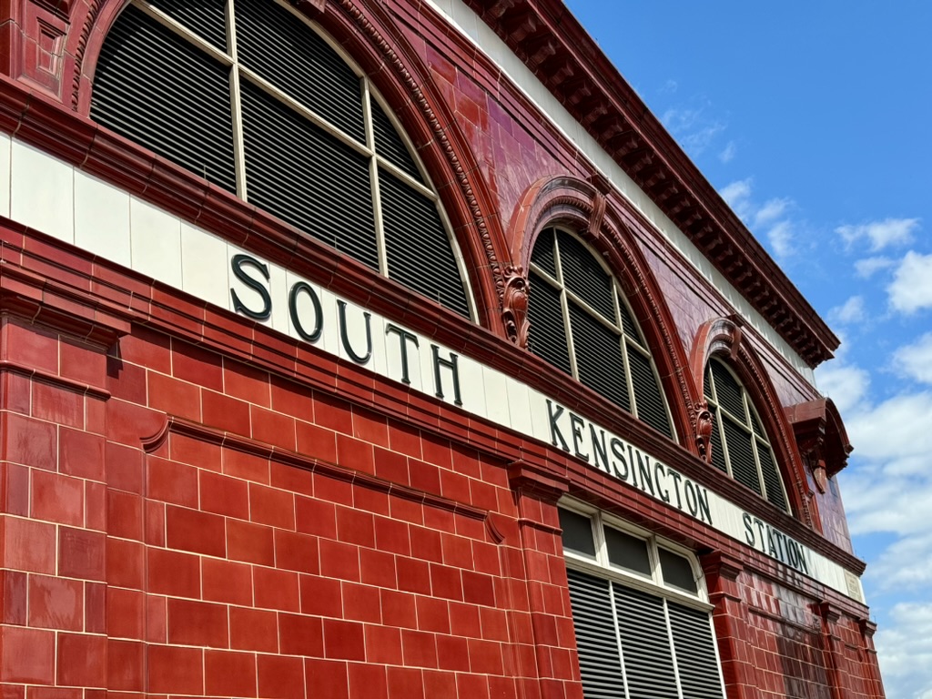 photo of south kensington station